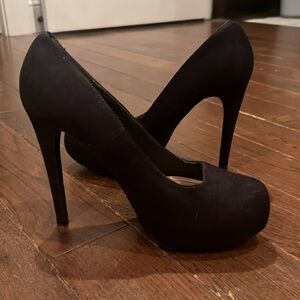 Black stiletto heel